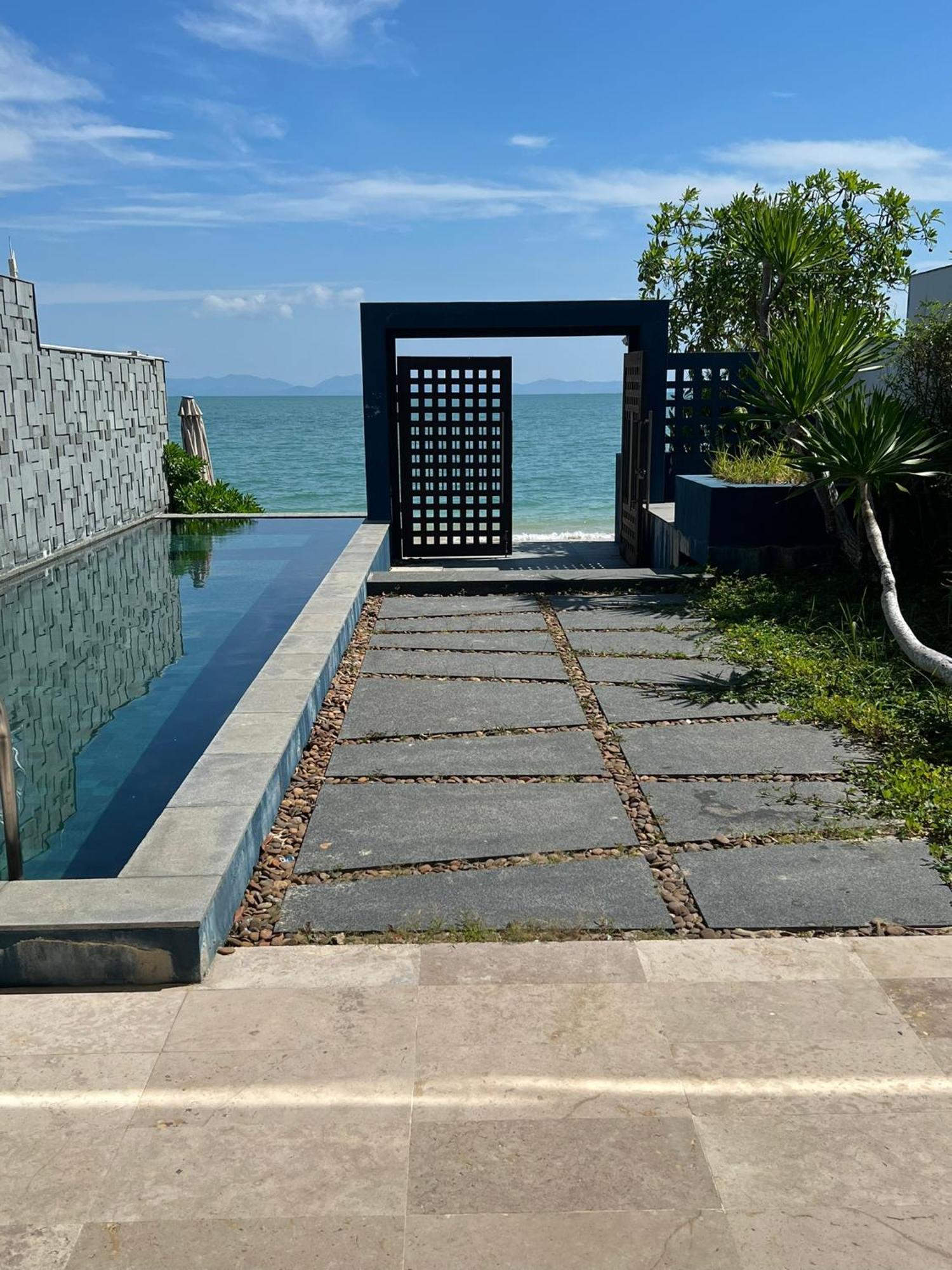 The Nchantra Beachfront Tempat peranginan